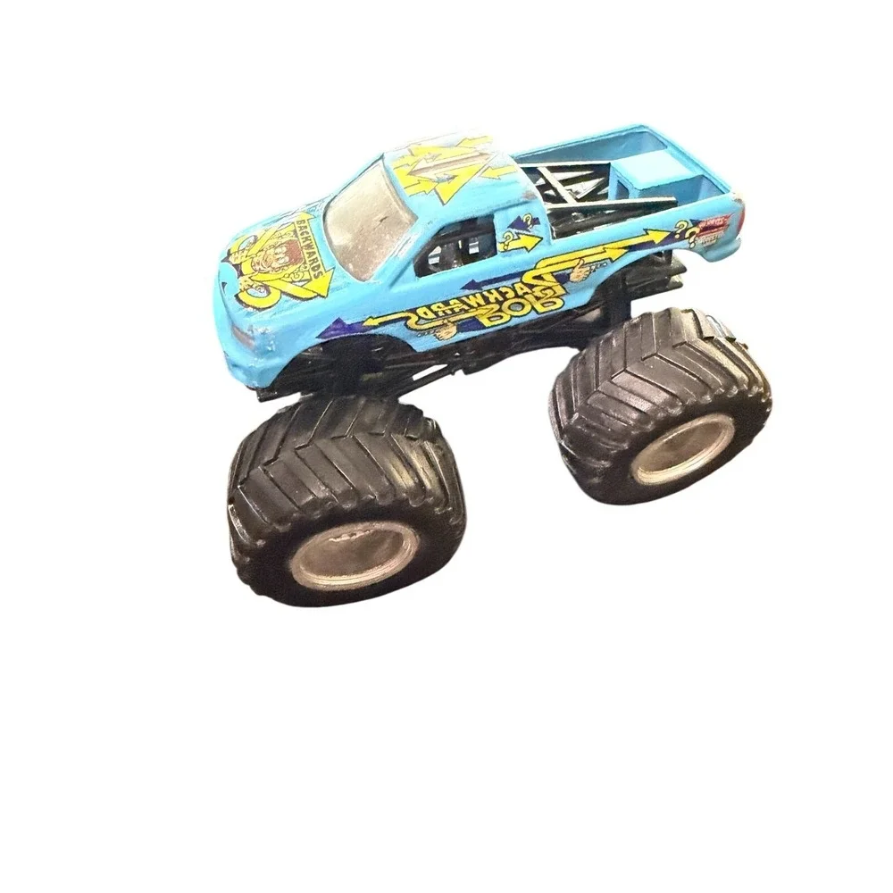 Hot Wheels Monster Jam Backward Bob Truck 1:64 Blue Diecast Off-Road Toy